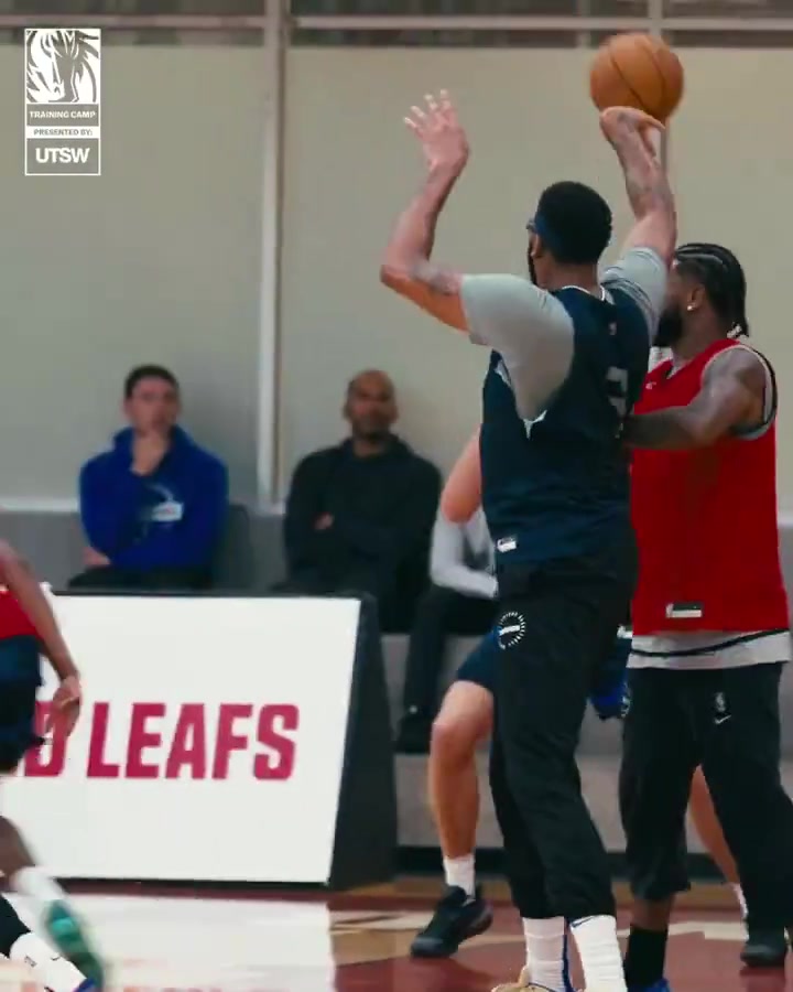 独行侠连线浓眉弗拉格